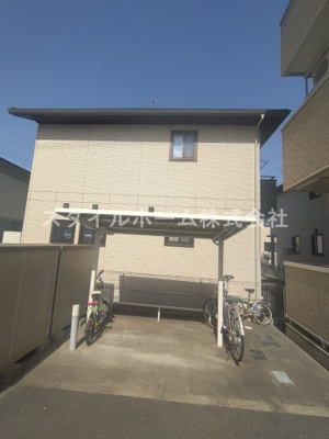 【その他共用部分】 | 向日葵 | 駐輪場です。