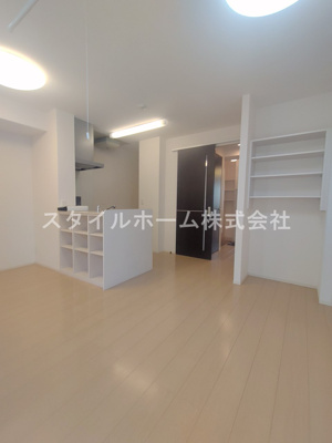 【居間・リビング】 | 向日葵 | 別部屋写真です。