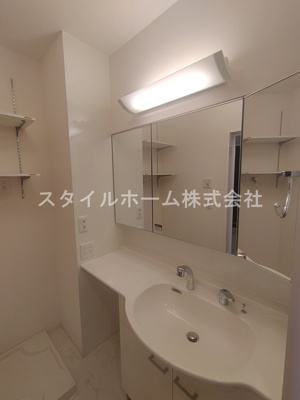 【洗面所】 | 向日葵 | 別部屋写真です。