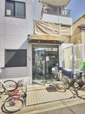 【エントランス】 | コーポはにわ池田 | エントランスです