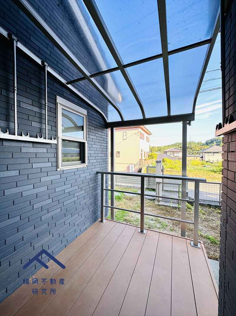 宗像市ひかりヶ丘６丁目　戸建ての前面道路含む現地写真