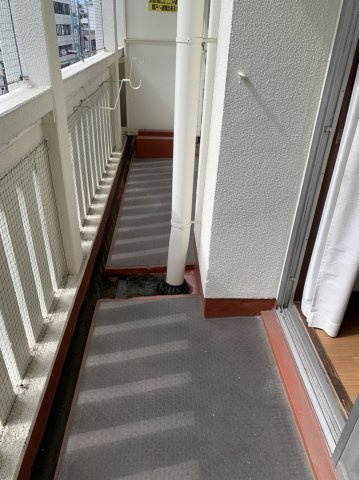 メゾン茨木のバルコニー