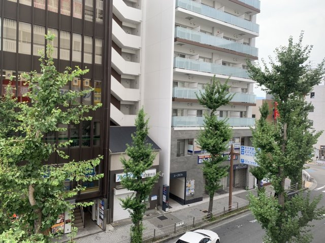 メゾン茨木の周辺