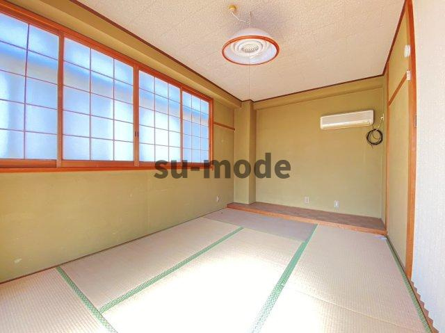 細川ビルの寝室