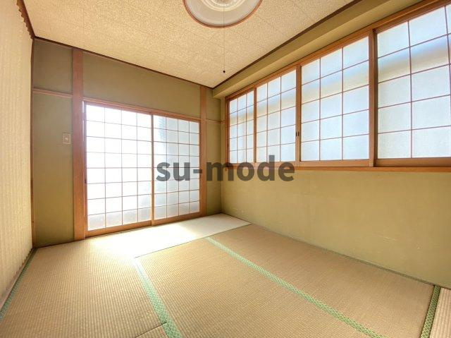 細川ビルの寝室