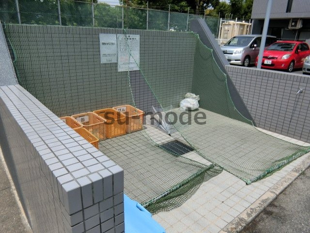 セレニテ上中条の地図