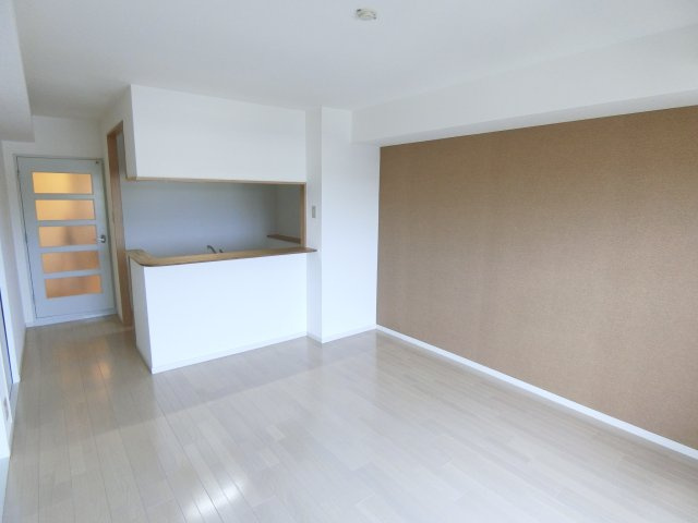 セレニテ上中条の居間・リビング