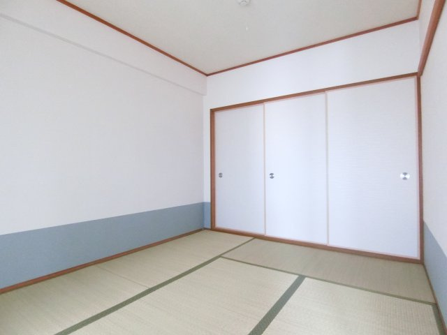 セレニテ上中条の和室