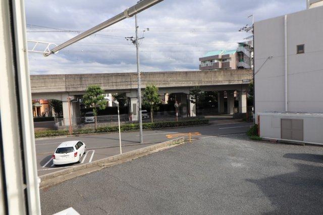 竹橋町マンションの駐車場