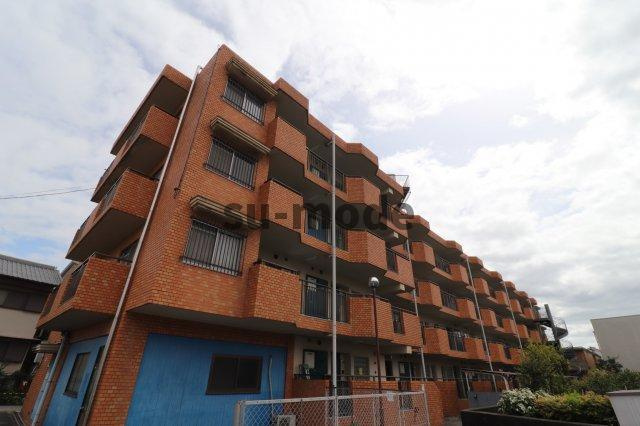 メゾントゥルースの外観