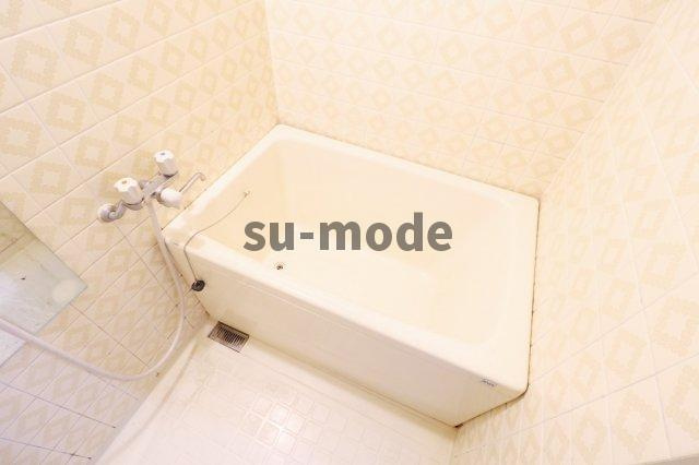 メゾントゥルースの浴室