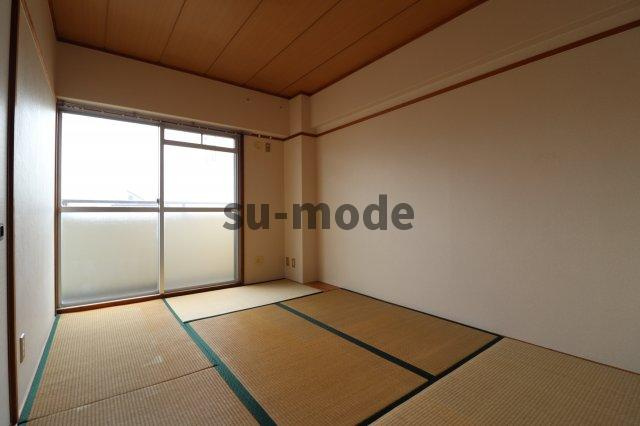 メゾントゥルースの和室