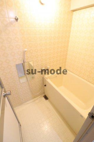 メゾントゥルースの浴室