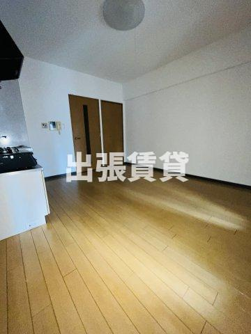 仲介手数料0円！パレスT新栄の居間・リビング