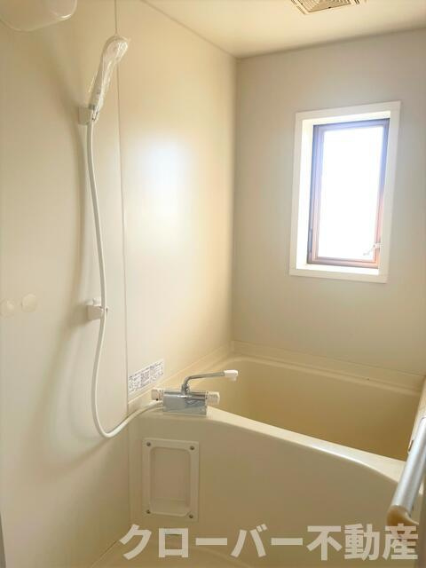 メゾニティ土井の浴室