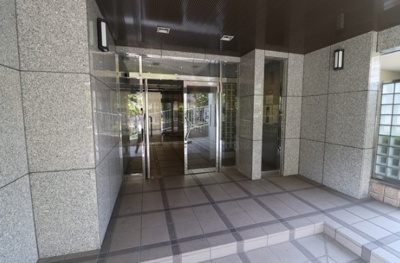 【エントランス】 | アドニスセンリ | エントランス★