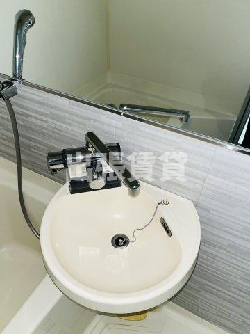 仲介手数料0円！メゾンオランジェ渡辺の洗面所