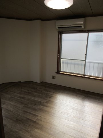 中村町２丁目ハイツ