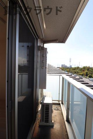 パークサイドＳＯＧＡのバルコニー|落ち着いた玄関です