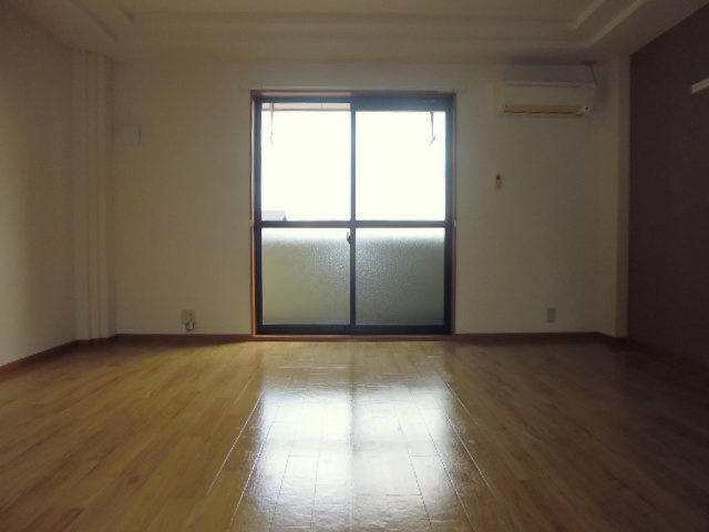 グレース　フィオーレの居間・リビング|洋室