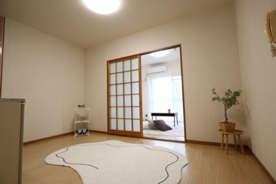 【居間・リビング】 | グリーンピア鷹の子・