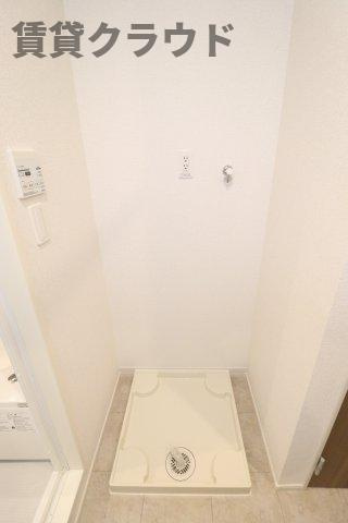 プライム五井Ⅱの洗面所|ゆったりとスペースのある洗面所