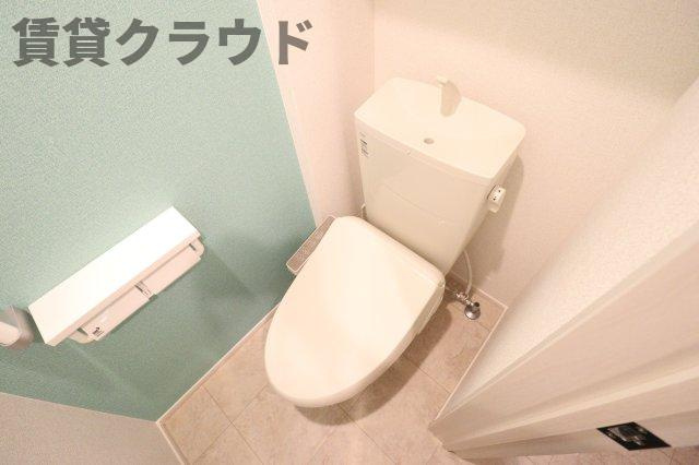 プライム五井Ⅱのトイレ|ゆったりとした空間のトイレです