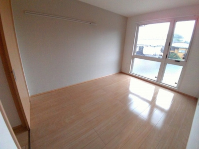 【居間・リビング】 | エスポワールC | 居室・リビング