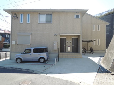 【エントランス】 | サンハイツ小菅ヶ谷 | 駐輪場