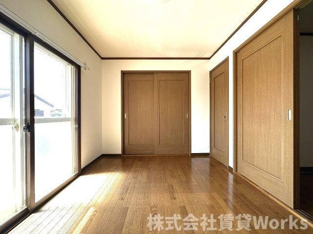 メゾネット井川の居間・リビング|ゆったりとしたリビングです