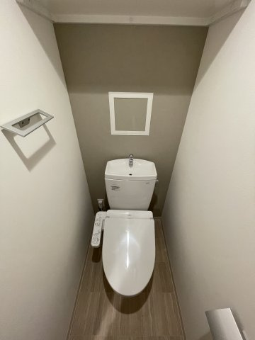 プライムアーバン南森町のトイレ|落ち着いたトイレです