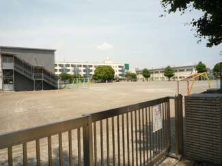 中和田小学校まで280ｍ