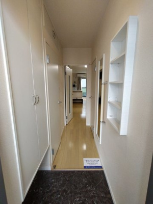 【玄関】 | レオネクストスリーズ