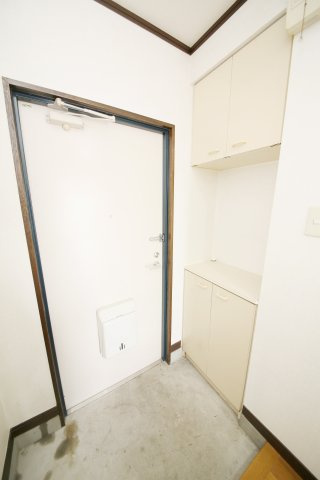 サンウォーム駅西の玄関