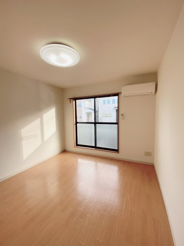 Gracious S-placeの内装|別部屋同一間取りのお写真となります。