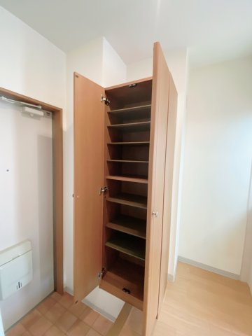 Gracious S-placeの収納|別部屋同一間取りのお写真となります。