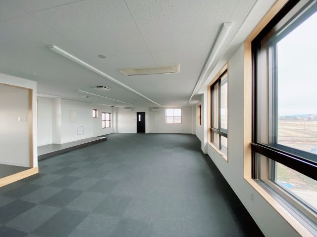 ピボット緒川ビル店舗　のロビー