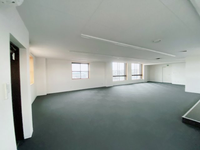 ピボット緒川ビル店舗　の内装