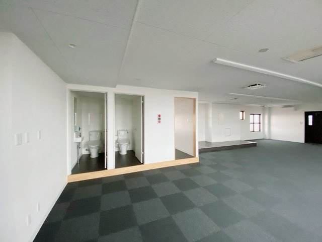 ピボット緒川ビル店舗　のロビー