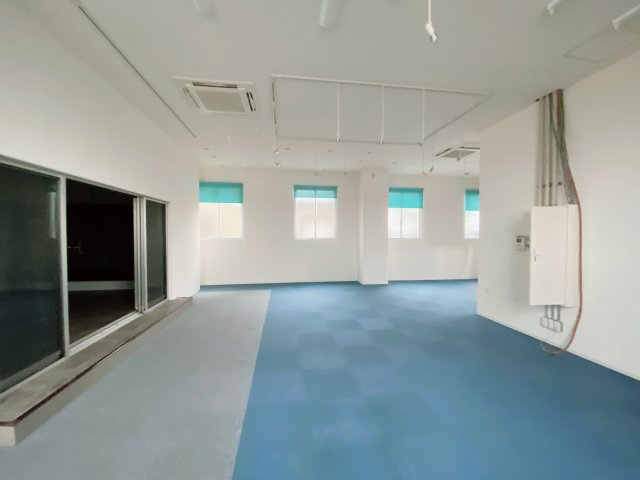 ピボット緒川ビル店舗　の内装