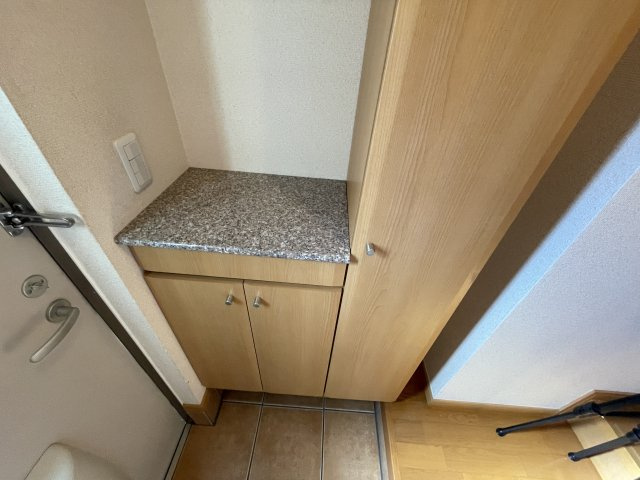 ニューフラワーY・Kの玄関