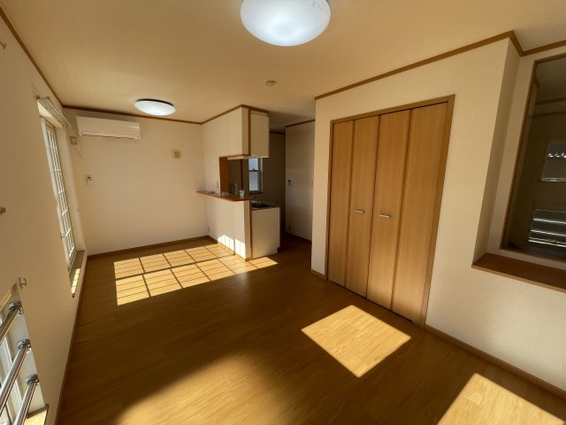 ニューフラワーY・Kの居間・リビング