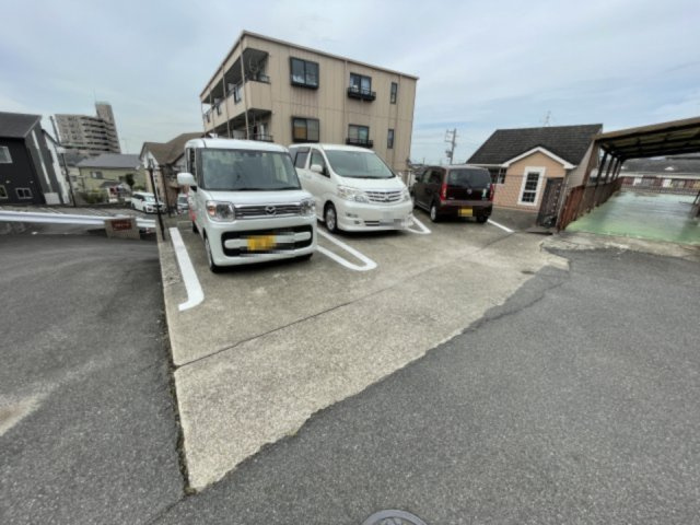 プティートの駐車場