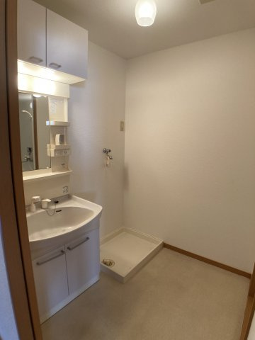グランシャリオの洗面所|別部屋同一間取りのお写真となります