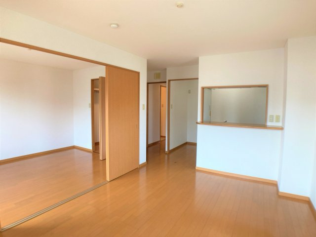 グランシャリオの居間・リビング|別部屋同一間取りのお写真となります
