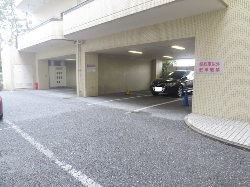 敷地内駐車場です。※空き要確認
