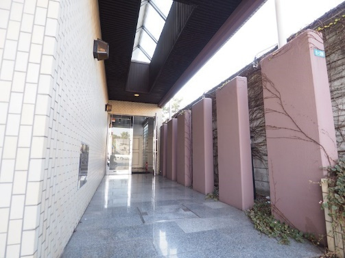 エントランスもきれいになっています！