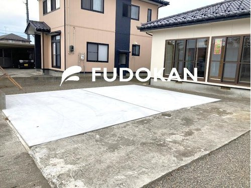 鶴岡市茅原町【中古住宅】の駐車場|土間コンクリート施工済みです！