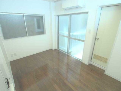 【寝室】 | ベェルヴェルハウス