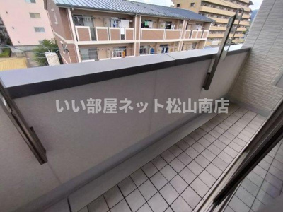 【バルコニー】 | シャーメゾン小坂
